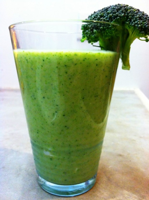 Broccoli-And-Oatmeal-Smoothie-A-Delicious-And-Creamy-Summer-Smoothie-765x1024[1]
